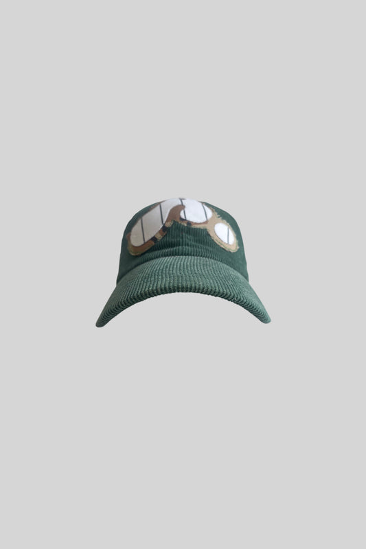 Cappellino in velluto a costine "A" con logo (verde)