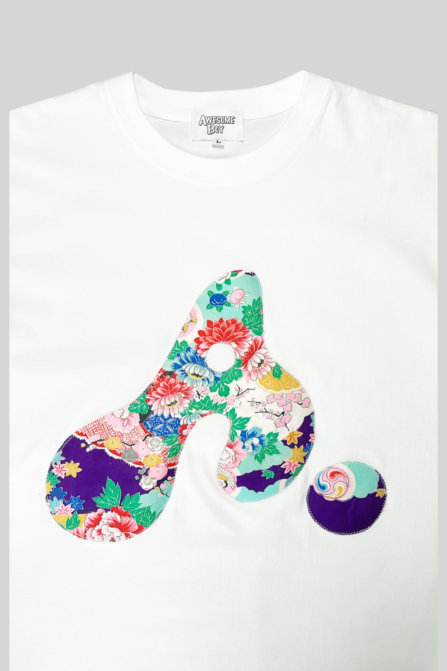 T-SHIRT CON LOGO "A" (KIMONO 2)