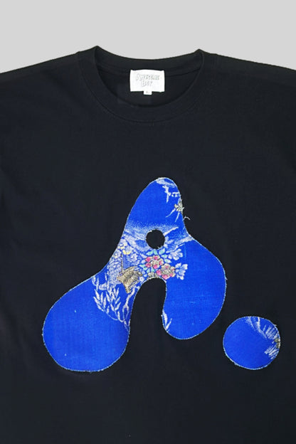 T-SHIRT CON LOGO "A" (KIMONO 1)