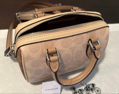 Borsa a tracolla COACH Mini Rowan Crossbody in tela Signature