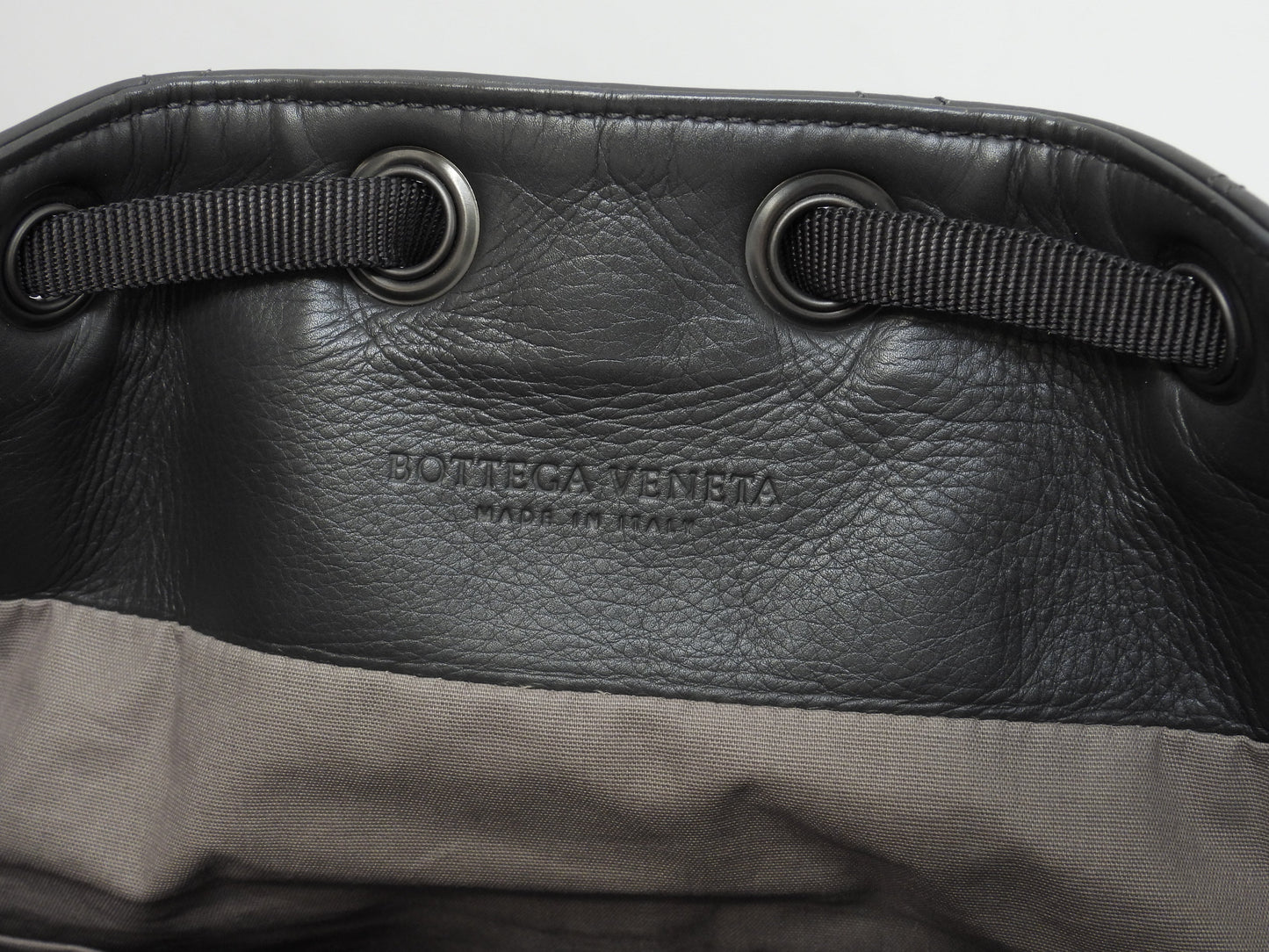 Bottega Veneta Zaino in pelle di agnello grigio Rucksack Borsa a mano@B05308902Z